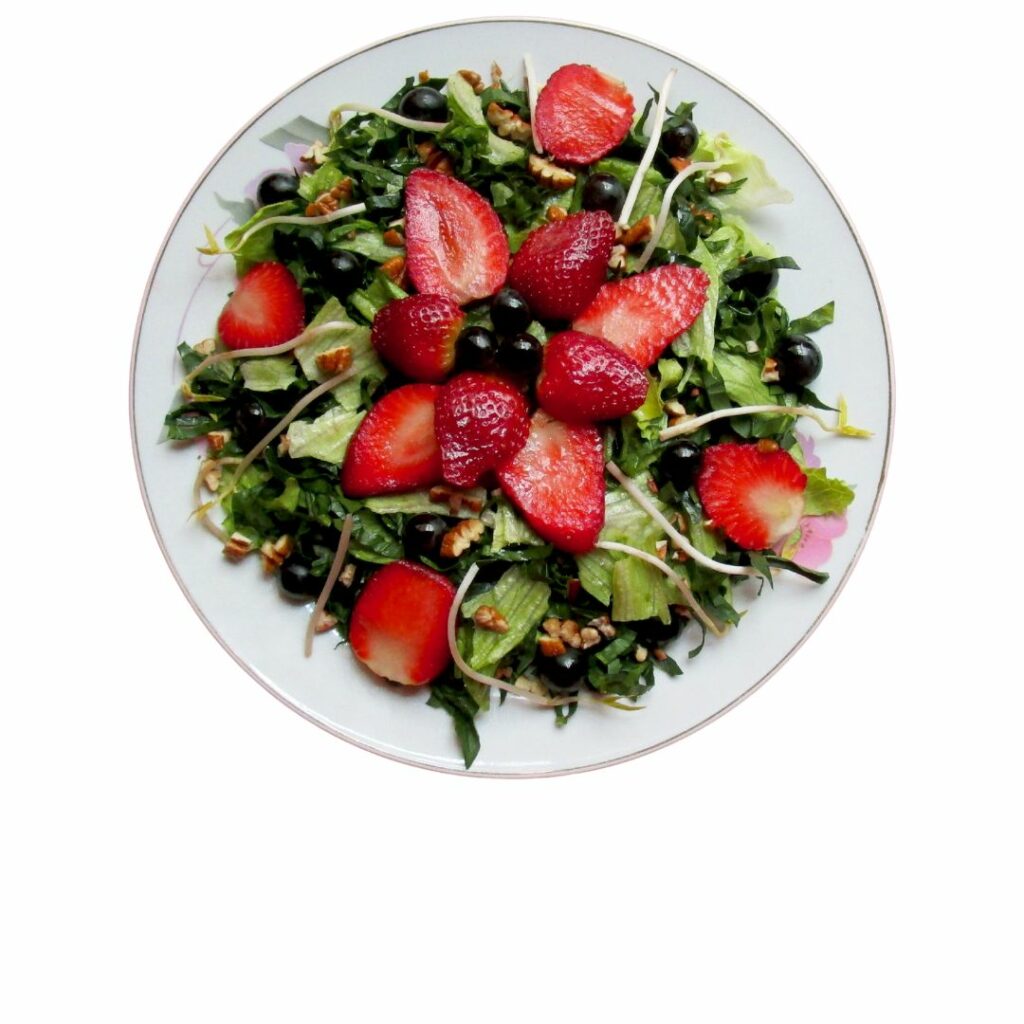 Trader Joe’s Meal Ideas For Gestational Diabetes, strawberry salad, gestational diabetes friendly meal